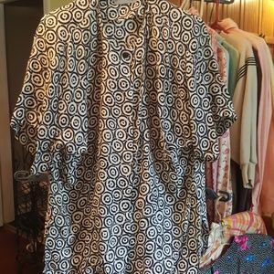 Short sleeve  black bed white print blouse